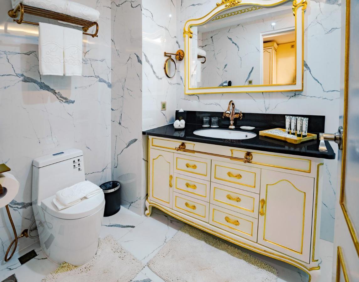 Lafaayette Luxury Suites バギオ エクステリア 写真